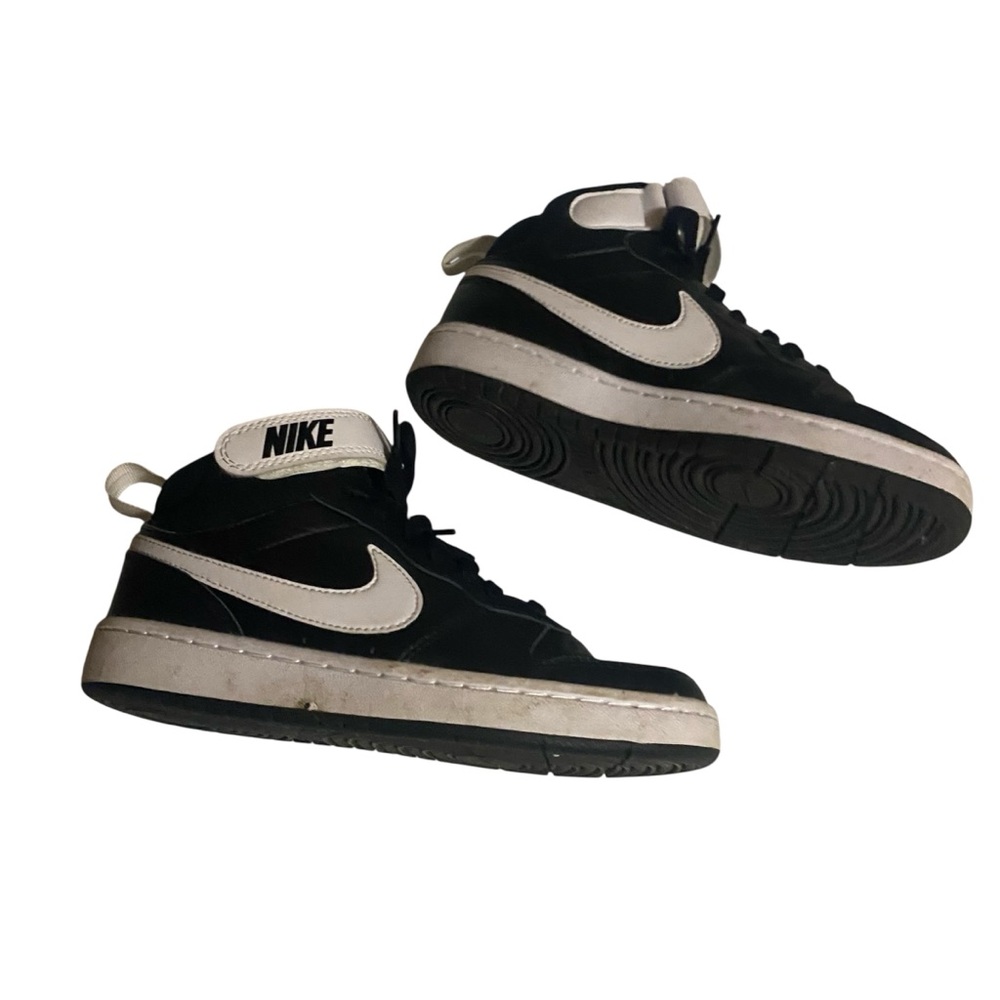 Nike Boy's Grade School Court Borough Mid 2 Black White Sneakers GS Sz 4.5 - Picture 4 of 6